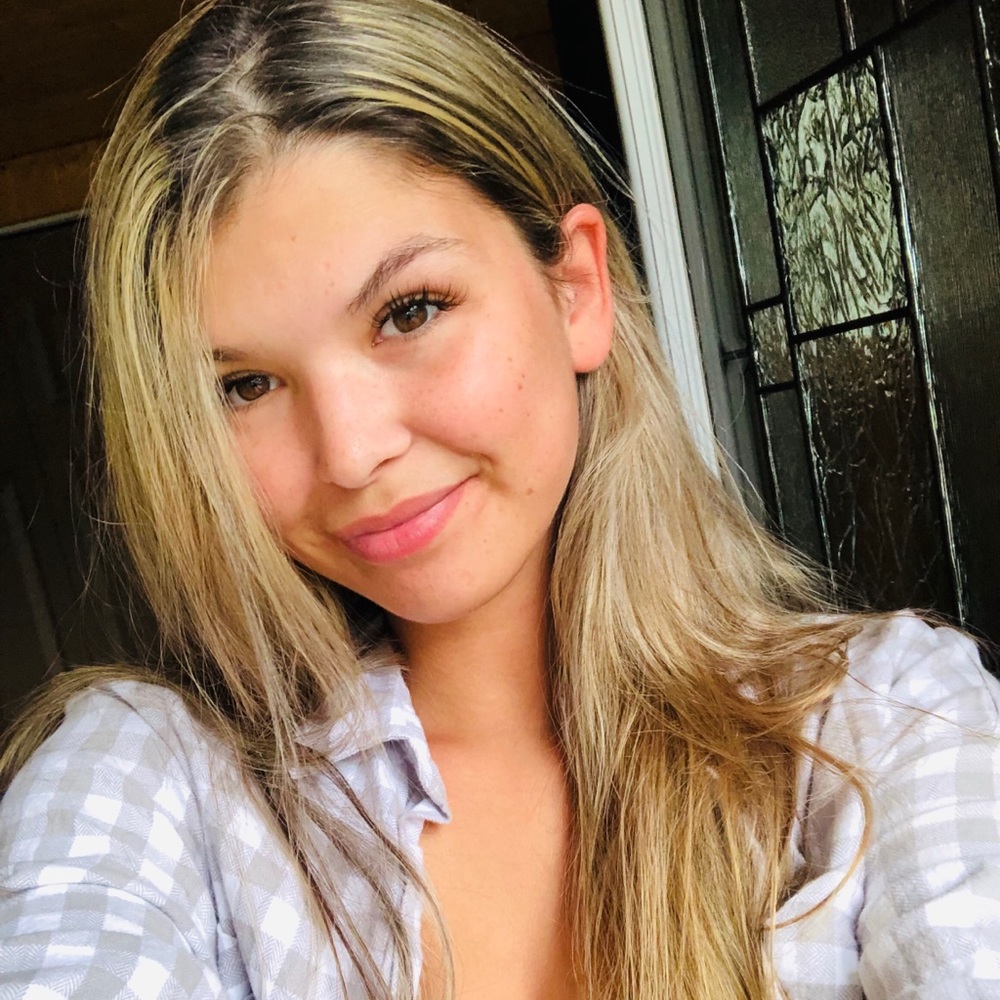 Meet your Posher, Shania